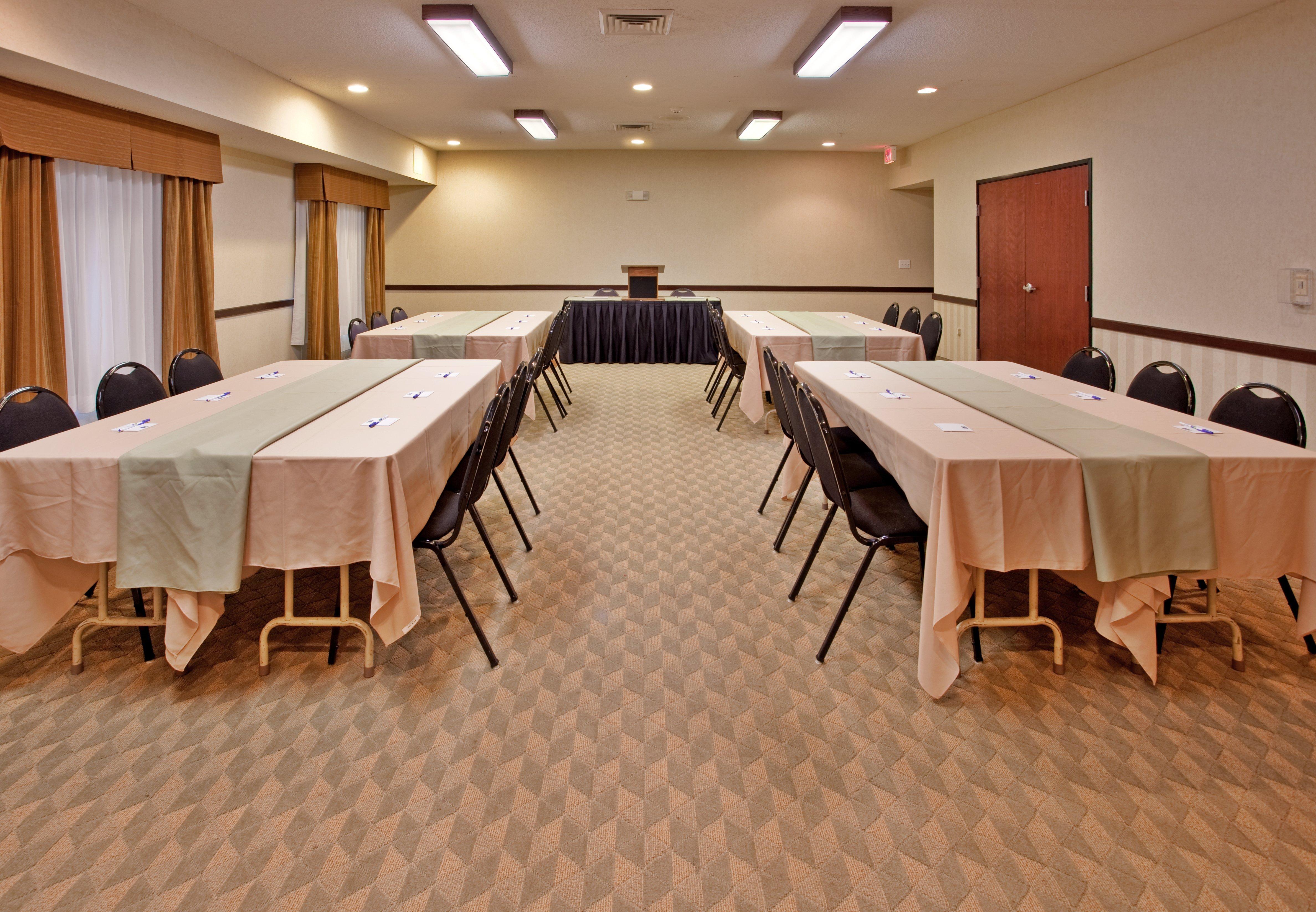Spark By Hilton Lansing Bagian luar foto