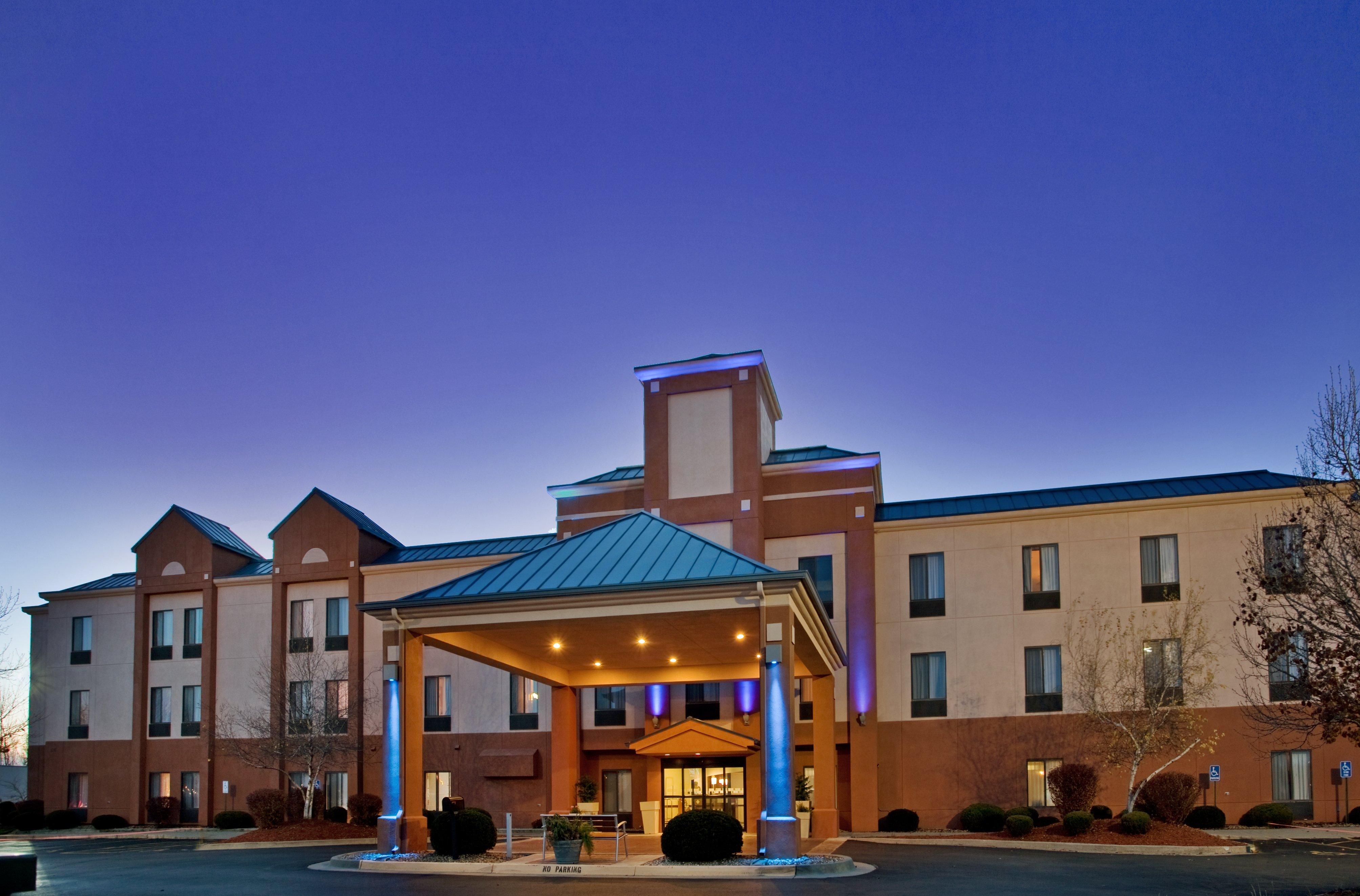 Spark By Hilton Lansing Bagian luar foto