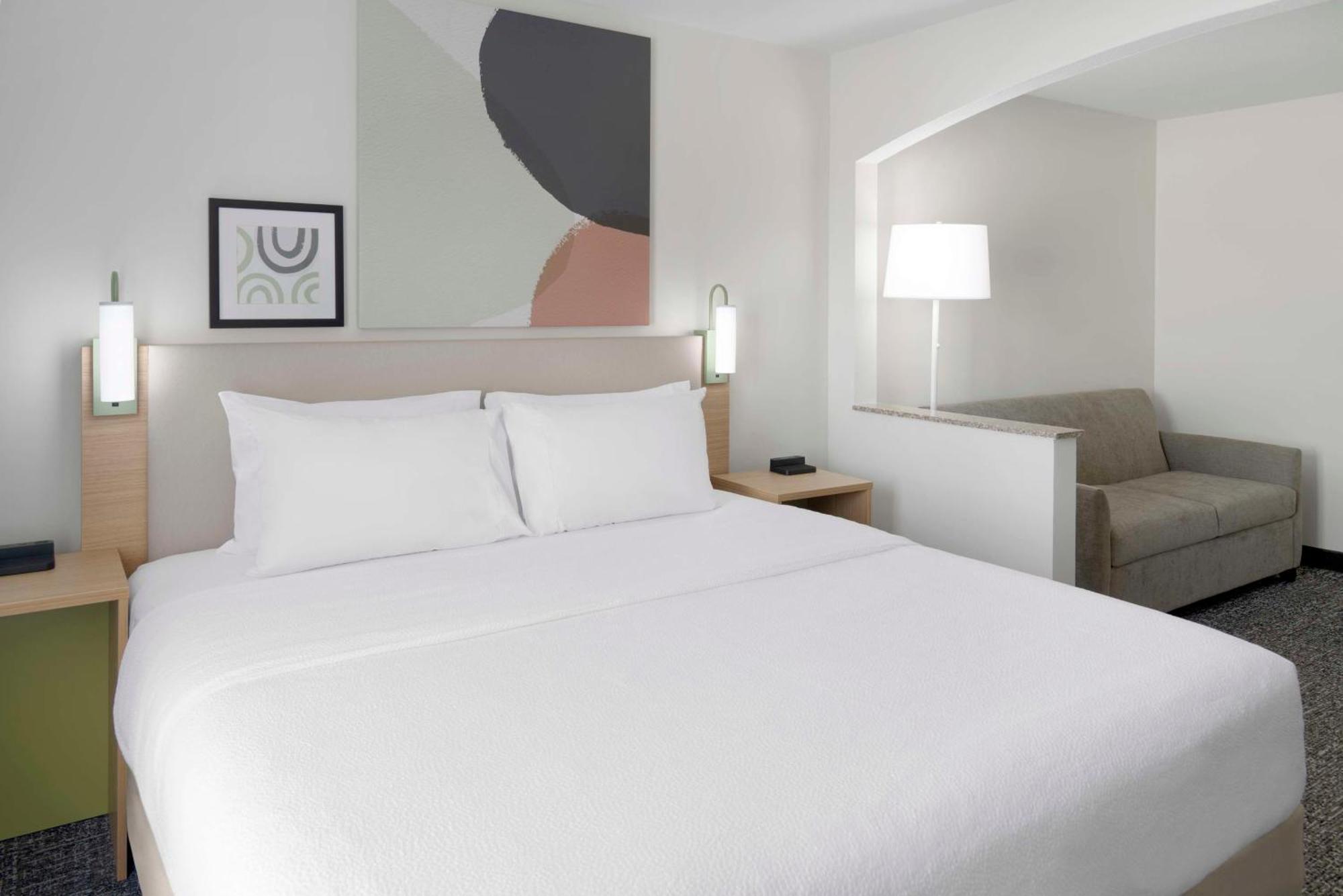 Spark By Hilton Lansing Bagian luar foto