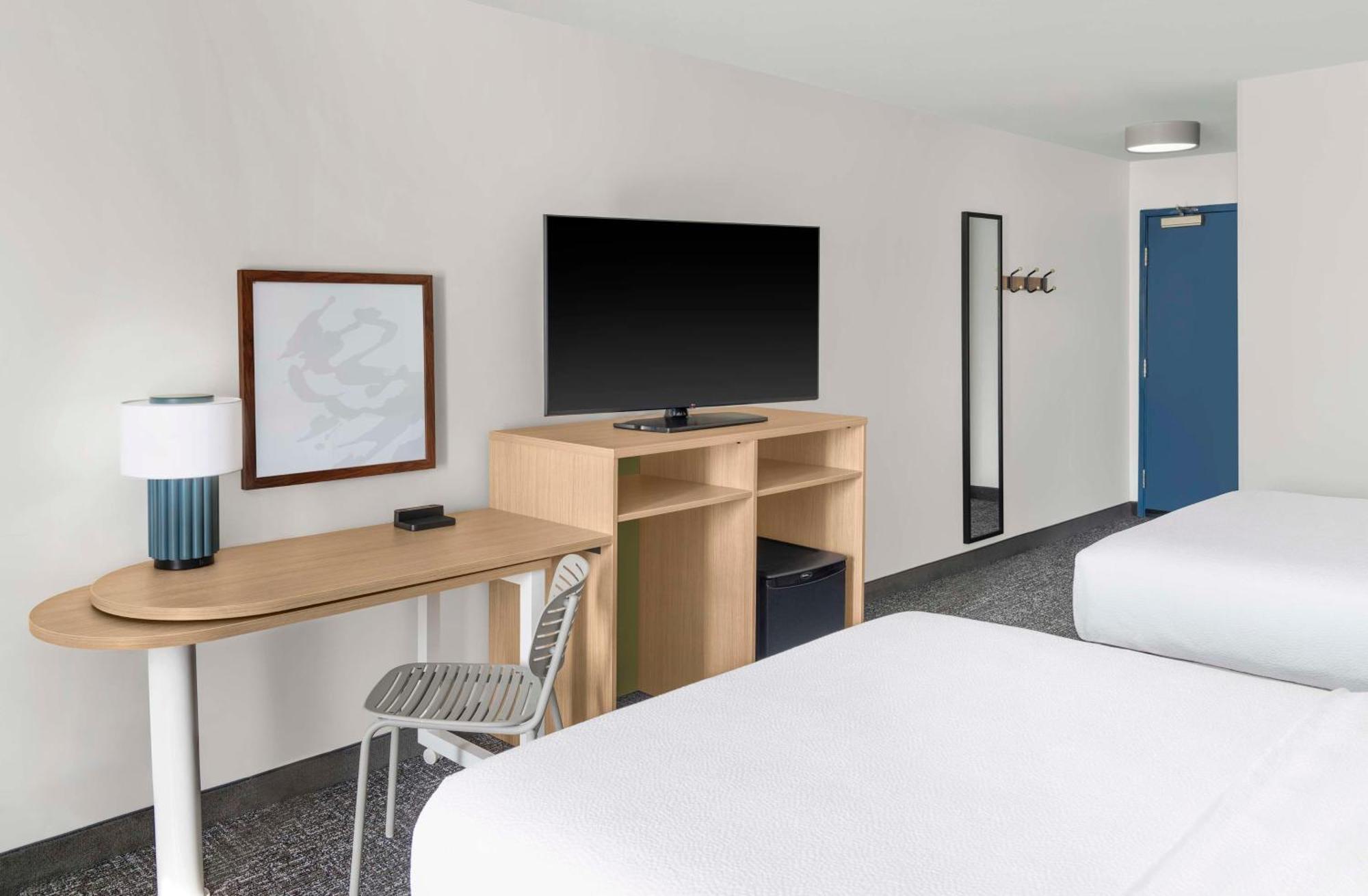 Spark By Hilton Lansing Bagian luar foto