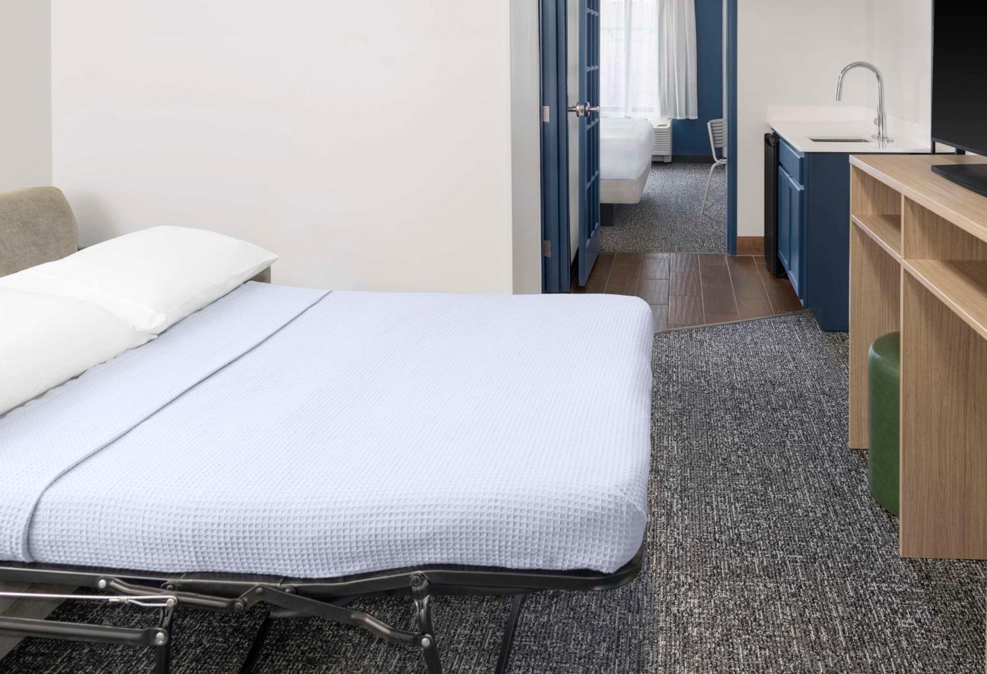 Spark By Hilton Lansing Bagian luar foto