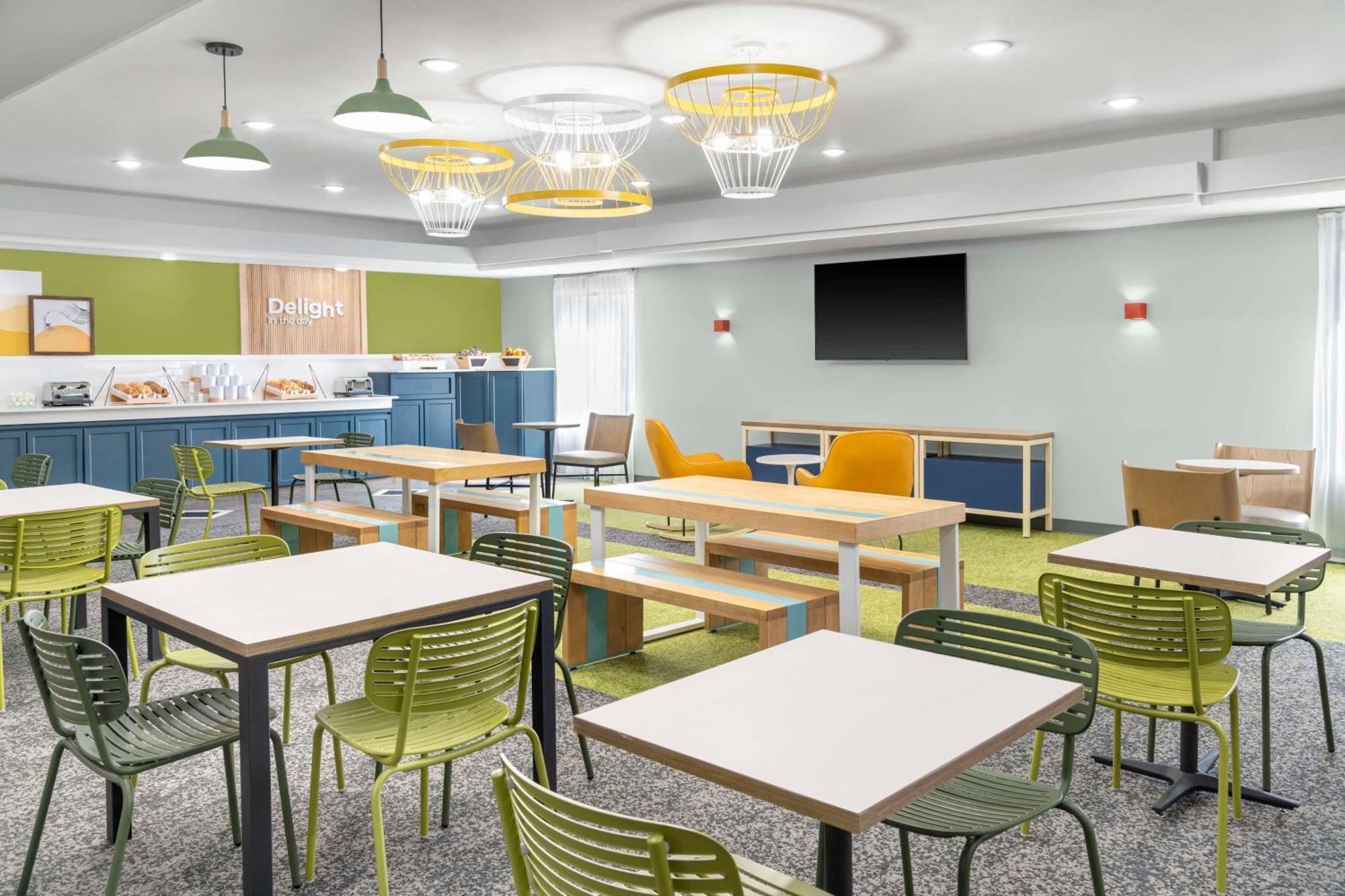 Spark By Hilton Lansing Bagian luar foto